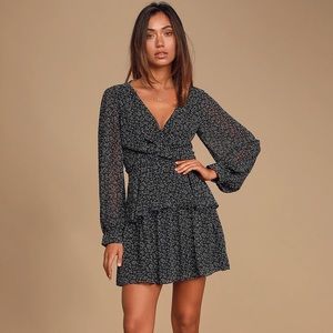 Lulu’s🖤- Twist Front Mini Dress